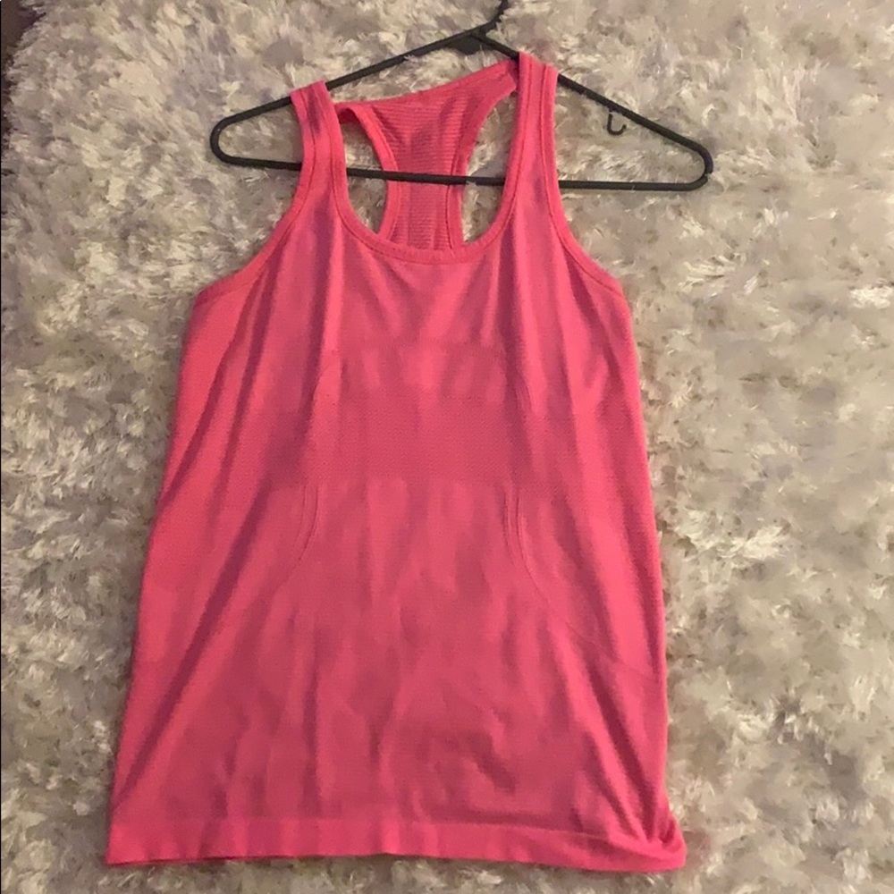 Comfortable lululemon tank!